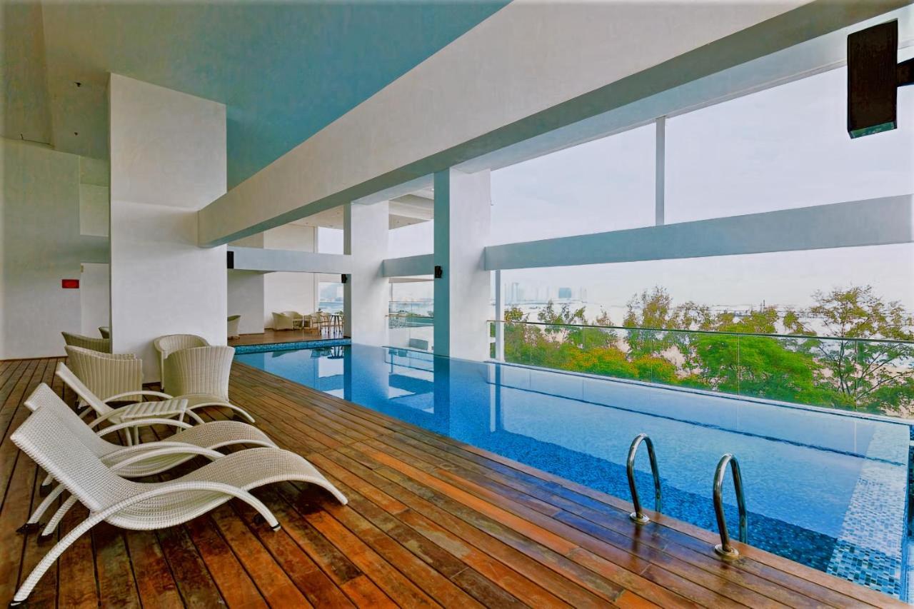 Sunrise Gurney Premium Executive City/Seafront Suite - Penang George Town Exterior photo